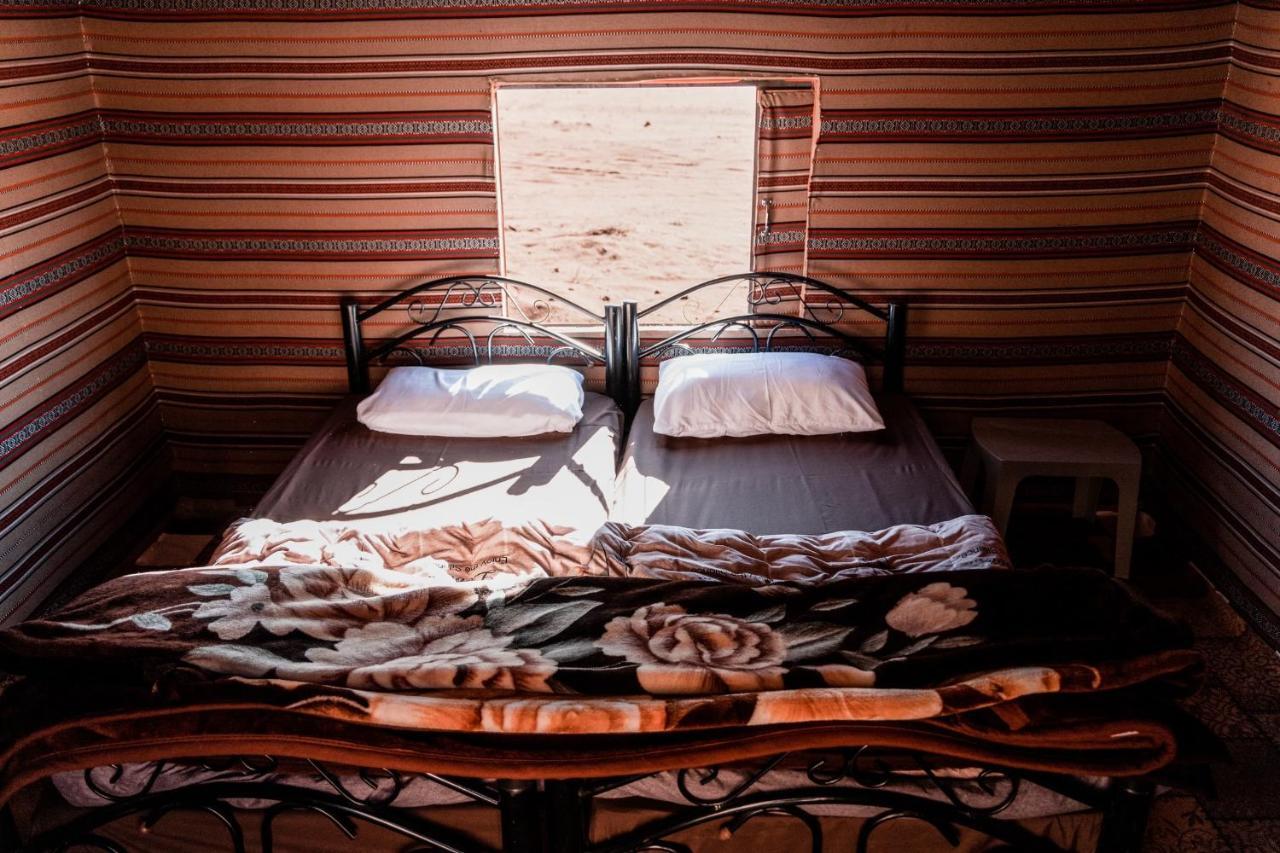 Wadi Rum Meteorite Camp מראה חיצוני תמונה